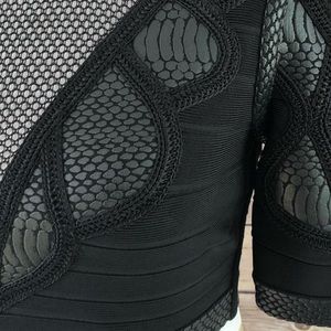 *ADDITIONAL PICS - Herve Léger Raina Top* NWT!